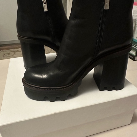 AGL Natalia Lowboot NeroBlack Women's Platform Boots, Size 39/9. NIB - Picture 1 of 7